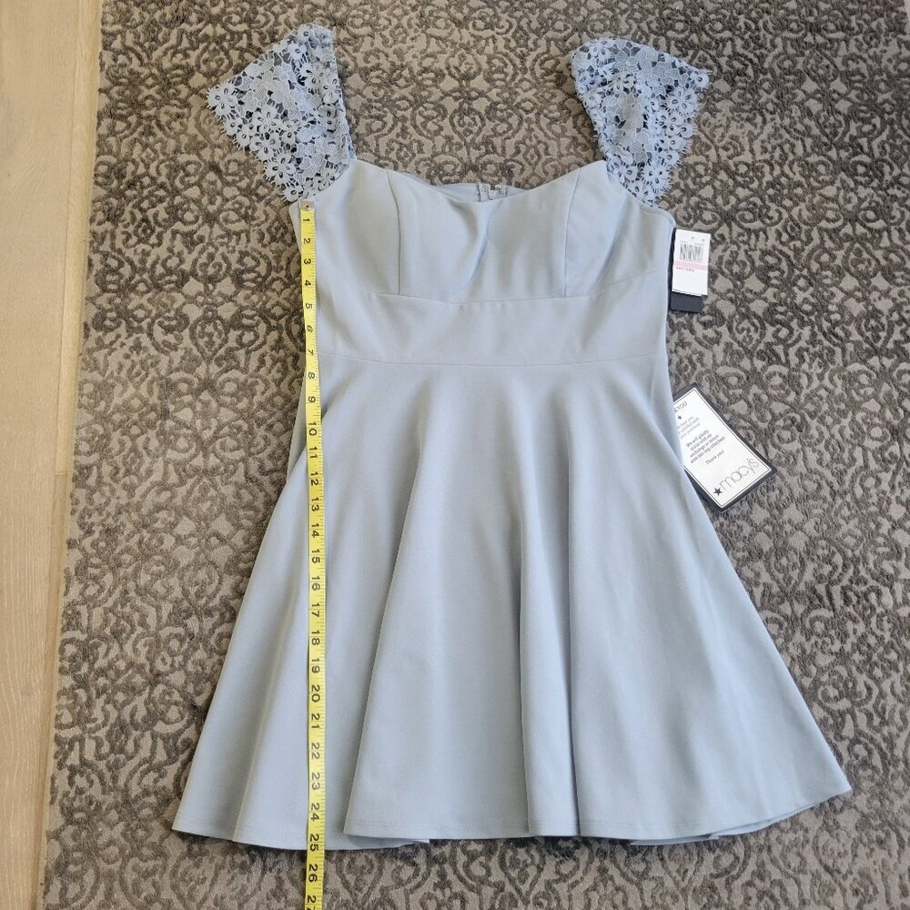 NWT City Studios Juniors' Lace-Sleeve Mini Dress Size 13 - Picture 6 of 15